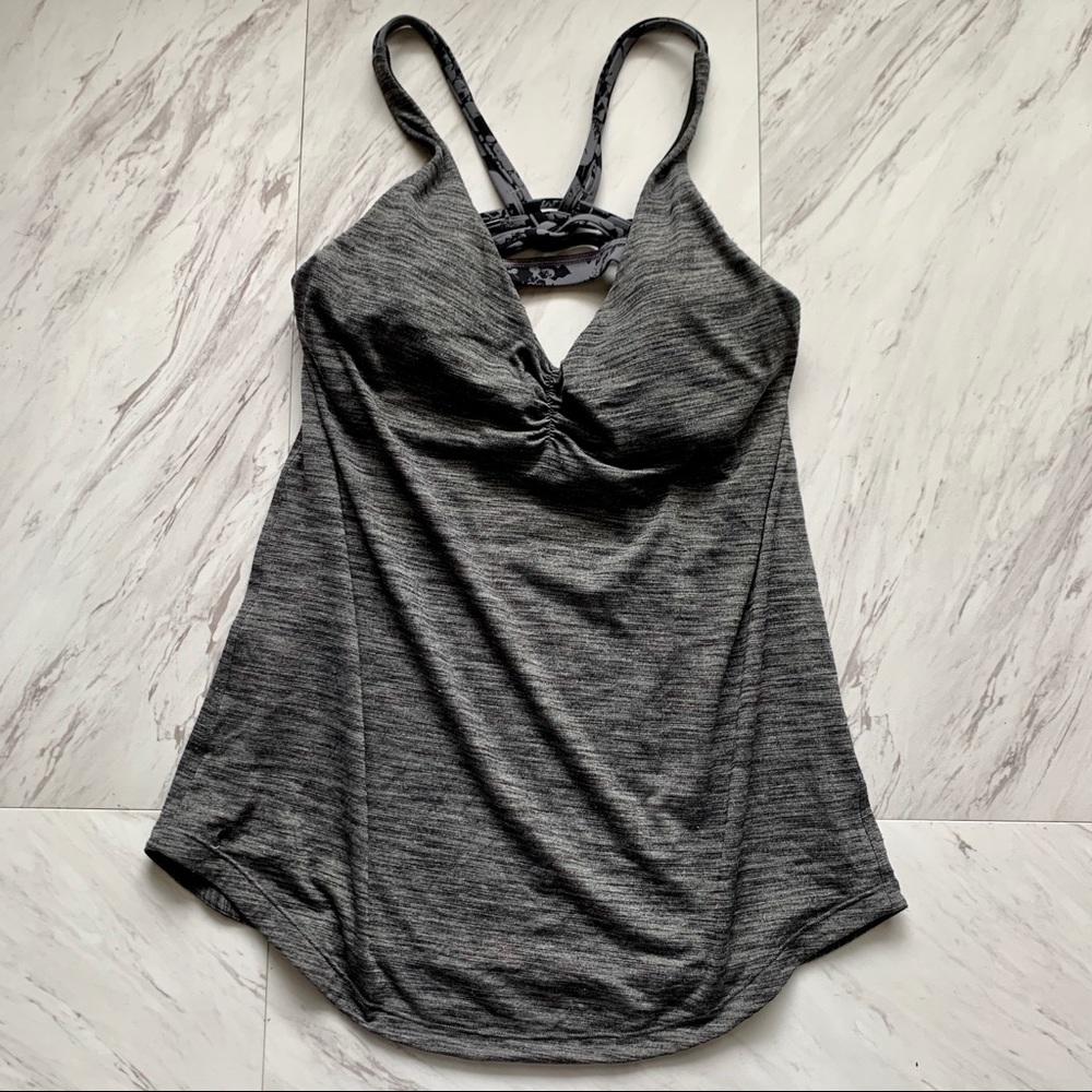 Lululemon top
